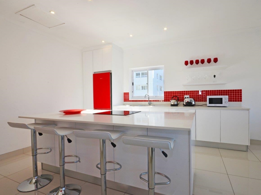 To Let 2 Bedroom Property for Rent in Sea Point Western Cape